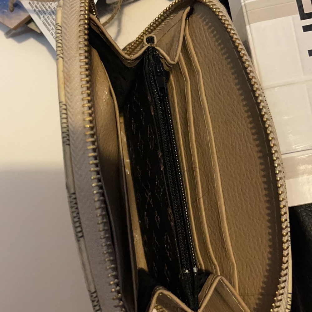 Wallet - Picture 3 of 3
